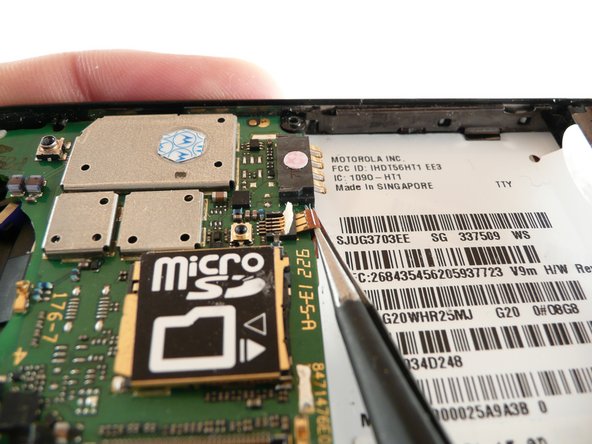 Motorola RAZR2 v9m Motherboard Replacement: crwdns2935265:014crwdnd2935265:02crwdnd2935265:03crwdne2935265:0