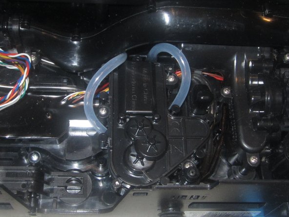 iRobot Scooba 450 Peristaltic Pump Tube and Gasket Replacement, Connect the Pump: crwdns2935265:04crwdnd2935265:02crwdnd2935265:02crwdne2935265:0