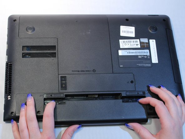 Samsung NP36535C-S05US Battery Replacement: crwdns2935265:00crwdnd2935265:01crwdnd2935265:02crwdne2935265:0