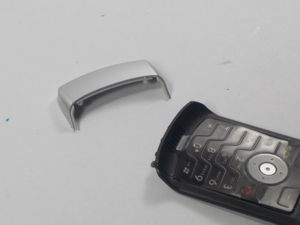 Motorola Razr V3m Keypad Cover Replacement: crwdns2935265:08crwdnd2935265:02crwdnd2935265:02crwdne2935265:0