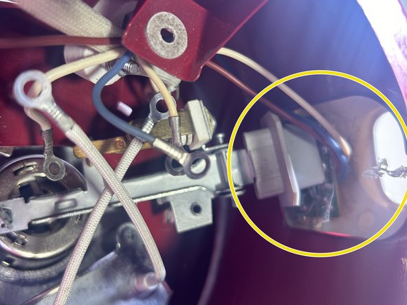 Oster Electric Rice Cooker 4722-000 Disassembly: crwdns2935265:06crwdnd2935265:02crwdnd2935265:02crwdne2935265:0