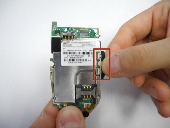 Samsung SGH-A117: Breakdown and Reassembly, Lift Logic Board: crwdns2935265:06crwdnd2935265:02crwdnd2935265:02crwdne2935265:0
