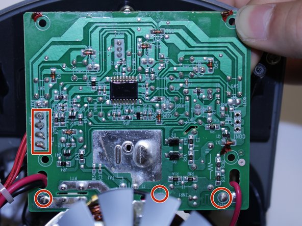 Ninja Professional Blender BL660 Circuit Board Replacement: crwdns2935265:08crwdnd2935265:02crwdnd2935265:02crwdne2935265:0