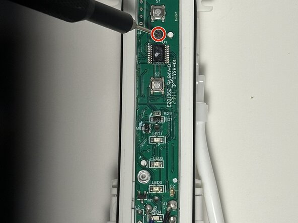 Waterpik Cordless Advanced 2.0 WP-580 Motherboard Replacement: crwdns2935265:06crwdnd2935265:03crwdnd2935265:03crwdne2935265:0