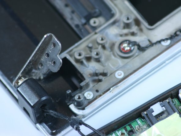 Asus V6800V Display Replacement: crwdns2935265:011crwdnd2935265:02crwdnd2935265:02crwdne2935265:0