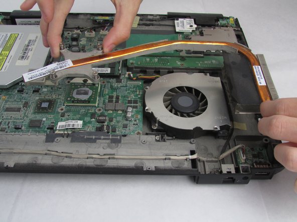 Dell Inspiron 1721 CPU Fan Replacement, Heat Sink: crwdns2935265:06crwdnd2935265:03crwdnd2935265:03crwdne2935265:0