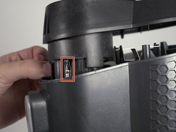 Bissell Powerglide Cordless Release Button Replacement: crwdns2935265:03crwdnd2935265:02crwdnd2935265:02crwdne2935265:0