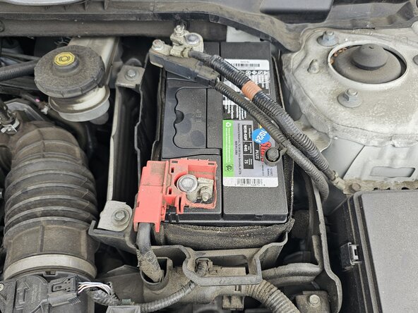 2016-2020 Honda Civic Battery Replacement: crwdns2935265:06crwdnd2935265:03crwdnd2935265:03crwdne2935265:0