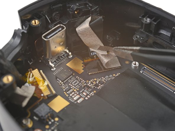 HTC Vive XR Elite Depth Sensor Replacement, Peel the tape: crwdns2935265:088crwdnd2935265:02crwdnd2935265:02crwdne2935265:0