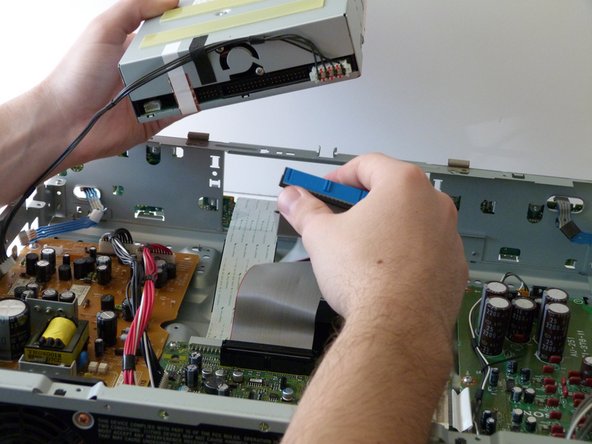 Sony BDP-S1 Optical Drive Motor Replacement: crwdns2935265:08crwdnd2935265:02crwdnd2935265:03crwdne2935265:0