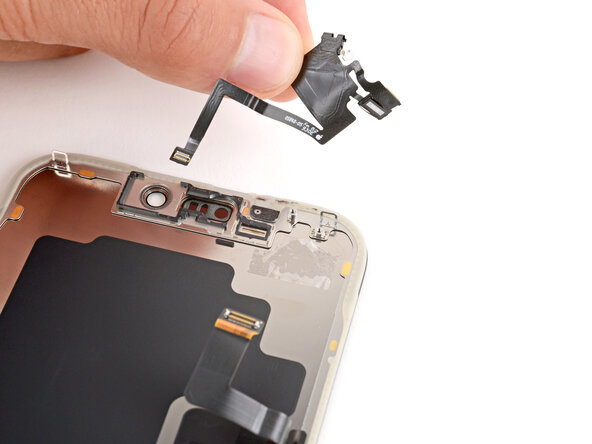 iPhone 17 Pro Max Screen Replacement, Remove the sensors: crwdns2935265:028crwdnd2935265:03crwdnd2935265:03crwdne2935265:0