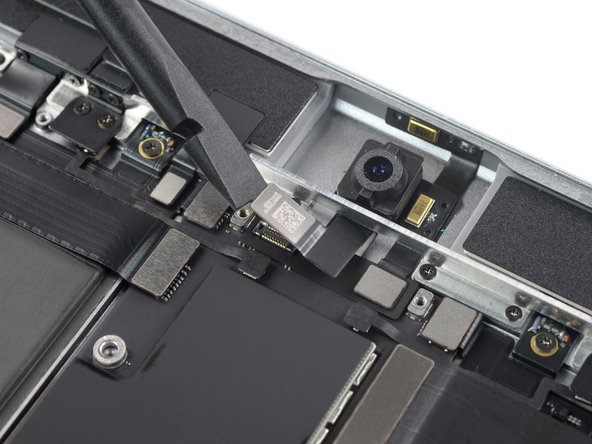 iPad Pro 12.9" 2nd Gen Battery Replacement, Disconnect the front facing camera: crwdns2935265:040crwdnd2935265:02crwdnd2935265:02crwdne2935265:0
