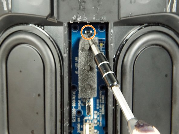 Pioneer Elite Smart Speaker F4 I/O Port Replacement: crwdns2935265:020crwdnd2935265:02crwdnd2935265:02crwdne2935265:0