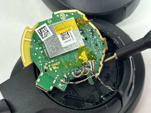 JBL Tune 760NC Faulty Charging Port Cleaning: crwdns2935265:04crwdnd2935265:01crwdnd2935265:02crwdne2935265:0