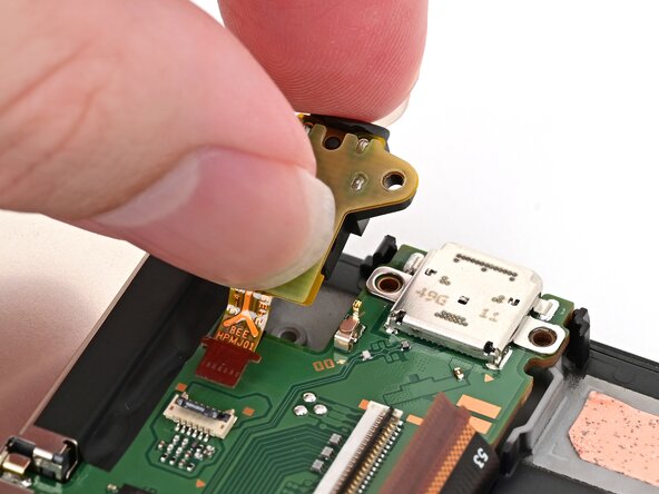 Nintendo Switch 2 Board Replacement, Install the headphone jack: crwdns2935265:071crwdnd2935265:01crwdnd2935265:03crwdne2935265:0