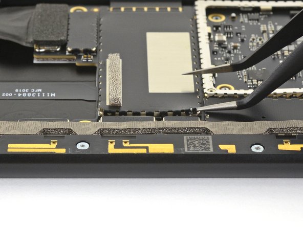 Microsoft Surface Pro X Volume Button Cable Replacement: passo 40, immagine 3 di 3