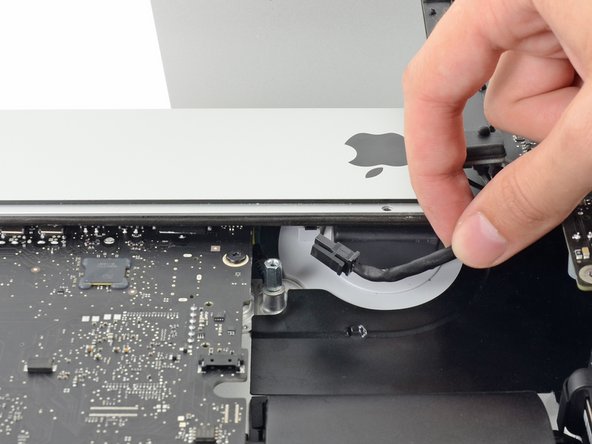 iMac Intel 21.5" EMC 2544 Logic Board Replacement: crwdns2935265:041crwdnd2935265:03crwdnd2935265:03crwdne2935265:0