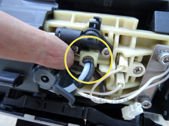 DeLonghi ETAM oberen Brühkolben revidieren, Oberen Brühkolben tauschen: crwdns2935265:012crwdnd2935265:02crwdnd2935265:03crwdne2935265:0