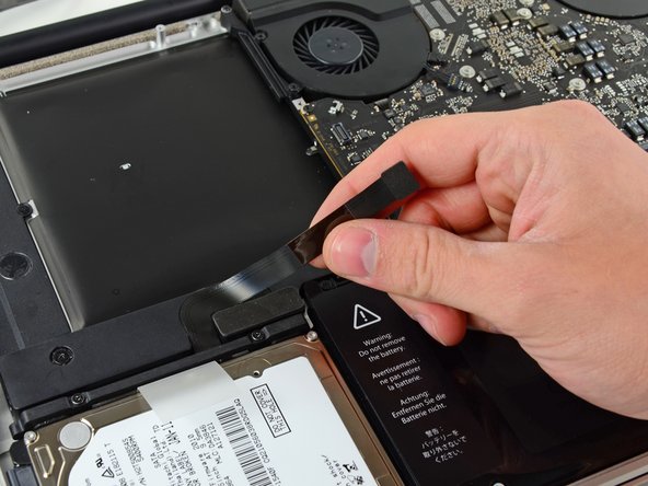 MacBook Pro 15" Unibody Late 2011 Subwoofer & Right Speaker Replacement, Subwoofer & Right Speaker: crwdns2935265:011crwdnd2935265:02crwdnd2935265:02crwdne2935265:0