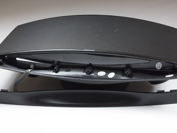 Monster Soundstage S2 Front Panel Replacement: crwdns2935265:05crwdnd2935265:02crwdnd2935265:02crwdne2935265:0