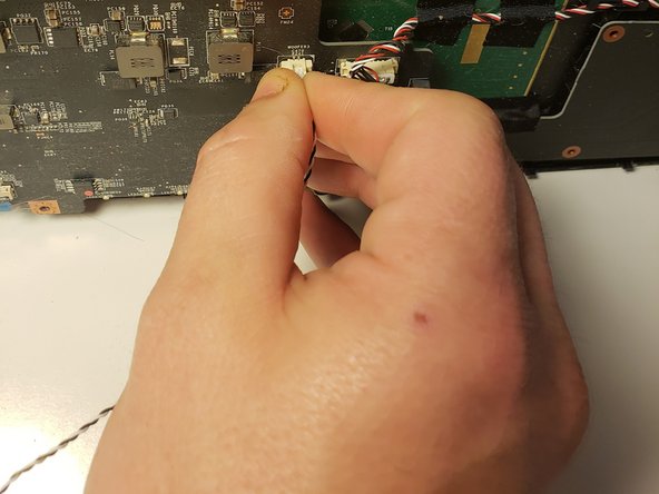 MSI GT62VR 6RD Dominator Speaker Replacement: crwdns2935265:09crwdnd2935265:02crwdnd2935265:03crwdne2935265:0