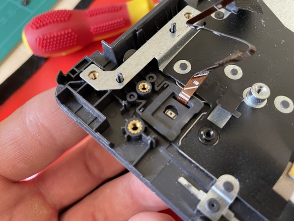 Dell Latitude 3510 Keyboard Replacement, Fingerprint reader and Power button: crwdns2935265:011crwdnd2935265:02crwdnd2935265:03crwdne2935265:0