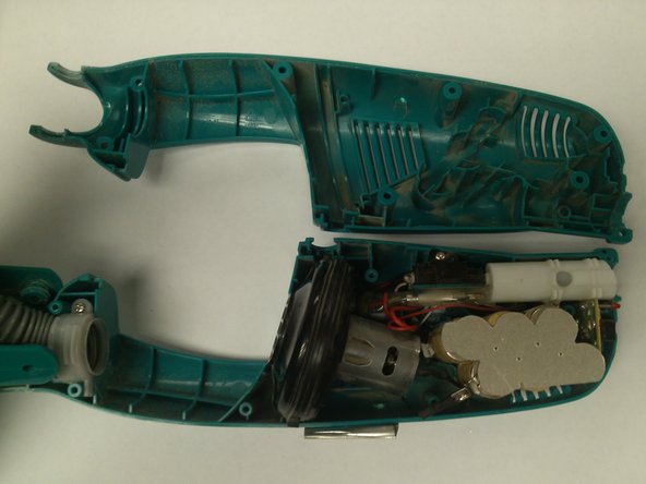 Swiffer SweeperVac Battery Replacement (PG3000): crwdns2935265:03crwdnd2935265:02crwdnd2935265:02crwdne2935265:0