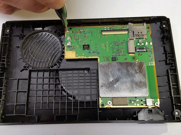 Garmin Nuvi 2597LMT Motherboard Replacement: crwdns2935265:010crwdnd2935265:02crwdnd2935265:02crwdne2935265:0