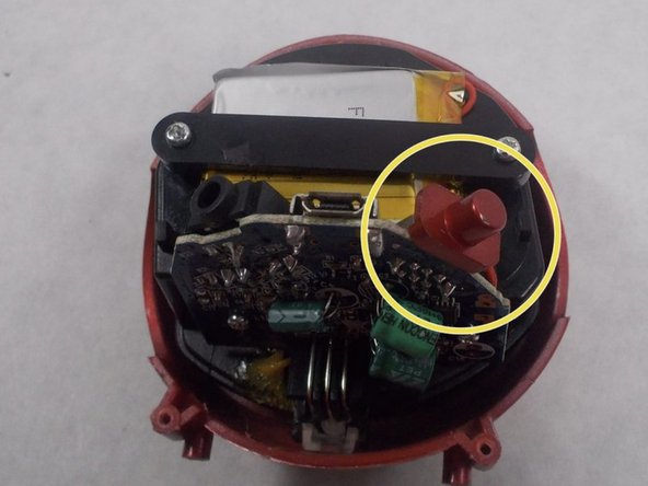 Marvel iHome MR-M66 Power Switch Cover Replacement: crwdns2935265:05crwdnd2935265:03crwdnd2935265:03crwdne2935265:0