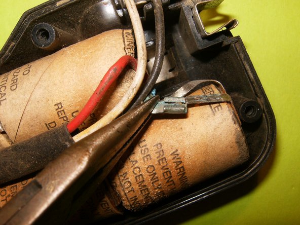 Repairing Black and Decker - TS221 Ranger CD2000 Battery: crwdns2935265:03crwdnd2935265:03crwdnd2935265:03crwdne2935265:0