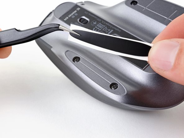 Logitech MX Master 2S Mouse Feet Replacement, Reassembly information: шаг 5, изображение 2 из 3
