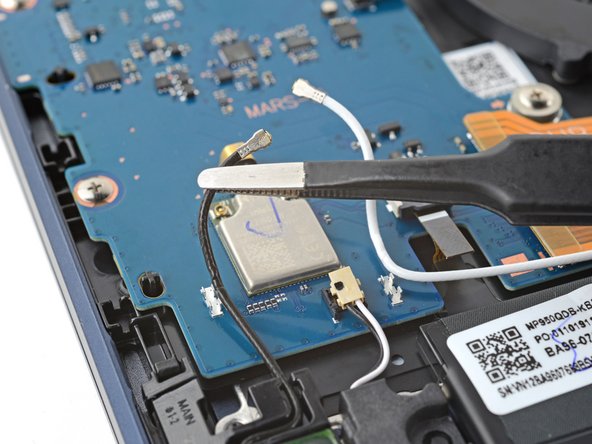 Samsung Galaxy Book Pro 360 15" Daughterboard Replacement: crwdns2935265:014crwdnd2935265:03crwdnd2935265:03crwdne2935265:0