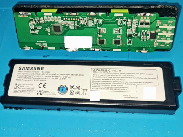Disassembling Samsung Vacuum Battery VCA-RBT80 VR30T80313W/WA, Cut open the housing: crwdns2935265:02crwdnd2935265:03crwdnd2935265:03crwdne2935265:0