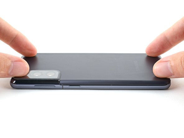 How to Replace the Back Cover Adhesive (Back Cover First): crwdns2935265:07crwdnd2935265:02crwdnd2935265:02crwdne2935265:0