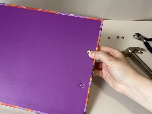 How to Replace the Rivets in a Clipboard: crwdns2935265:05crwdnd2935265:02crwdnd2935265:03crwdne2935265:0