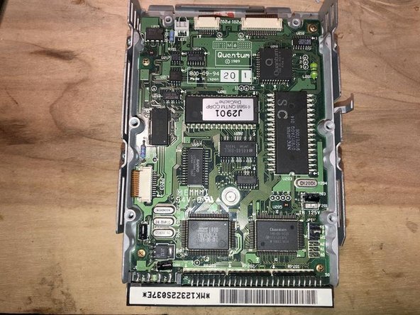 Macintosh Classic II Hard Drive Removal: crwdns2935265:08crwdnd2935265:02crwdnd2935265:02crwdne2935265:0