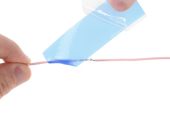 How to Apply Silicone Electrical Tape, Apply the tape: crwdns2935265:04crwdnd2935265:03crwdnd2935265:03crwdne2935265:0