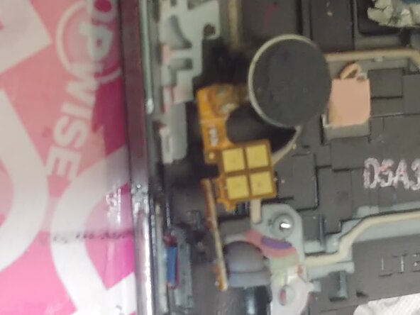 Samsung Galaxy Note 3 Power button + Vibration motor Replacement, Removing the vibrator motor + Power button assembly: step 6, image 2 of 3