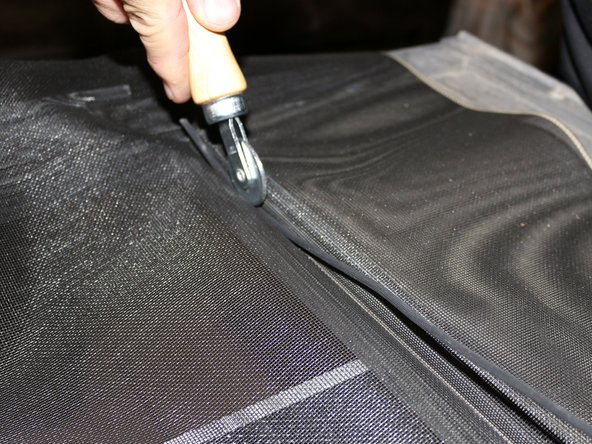 How to replace the screen on a patio door.: crwdns2935265:09crwdnd2935265:02crwdnd2935265:02crwdne2935265:0