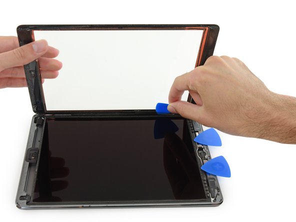 iPad Air Wi-Fi Front Panel Replacement: passo 0, immagine 1 di 3