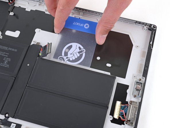 Microsoft Surface Pro 7 Battery Replacement: adım 51, 3 resimden 2.