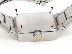 Nixon best sale battery size