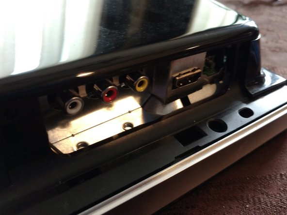 HP TouchSmart 600 Cooling Fan Replacement, Removing Input panels: crwdns2935265:06crwdnd2935265:02crwdnd2935265:02crwdne2935265:0