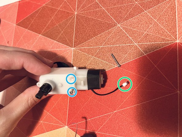 How to fix the main motor of Petcube Bites 2 Lite, Remove the motor: crwdns2935265:06crwdnd2935265:03crwdnd2935265:03crwdne2935265:0