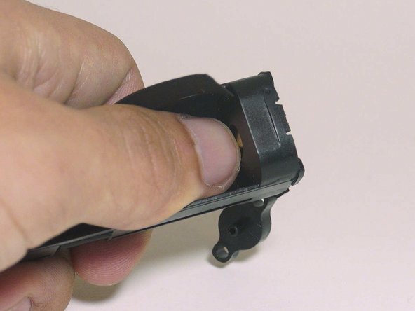 XMAX V3 Pro Disassembly, Negative Battery Contact Removal: crwdns2935265:09crwdnd2935265:02crwdnd2935265:02crwdne2935265:0