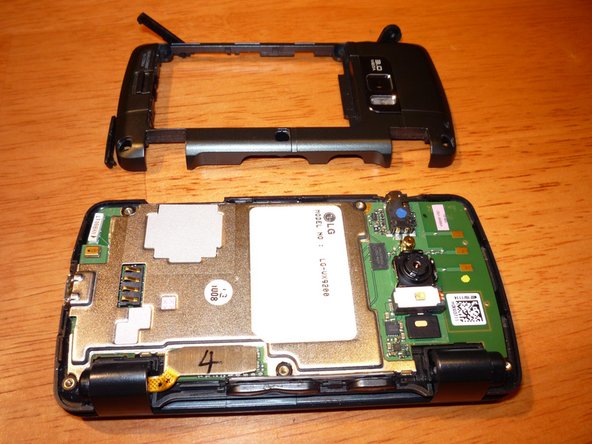 Replacing LG enV3 (VX9200) Screen/LCD: crwdns2935265:04crwdnd2935265:03crwdnd2935265:03crwdne2935265:0