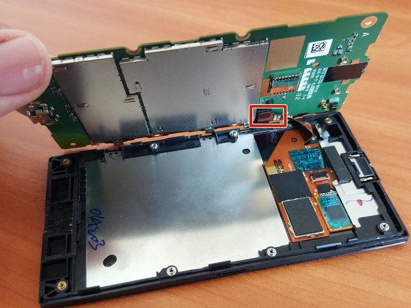 Nokia Lumia 505 Teardown, Motherboard: crwdns2935265:03crwdnd2935265:02crwdnd2935265:03crwdne2935265:0