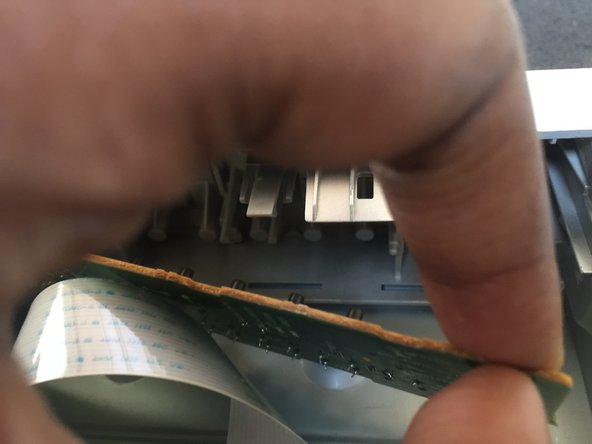 Mitsubishi Electric DD-6040 Power Button Replacement: crwdns2935265:03crwdnd2935265:02crwdnd2935265:03crwdne2935265:0