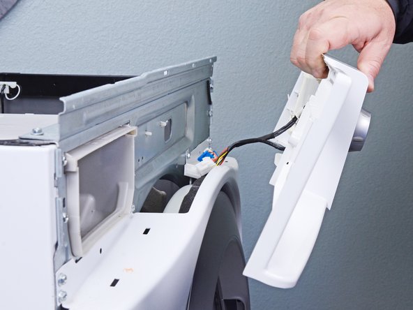 LG Front Load Washing Machine Temperature Sensor Replacement, Remove the control panel: crwdns2935265:011crwdnd2935265:03crwdnd2935265:03crwdne2935265:0