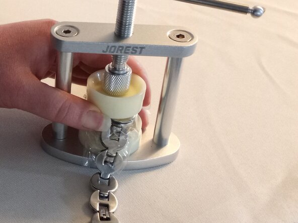 FOSSIL ES3012 Battery Replacement: step 7, image 3 of 3